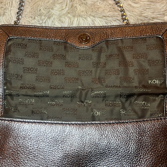 MICHAEL KORS CLUTCH BAG - Picture 4 of 11